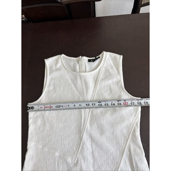 DKNY Womens White Textured Sleeveless Top With Back Zipper - Size M - Picture 7 of 7